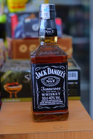 JACK DAINELS WHISKY 200ML MRP-1850